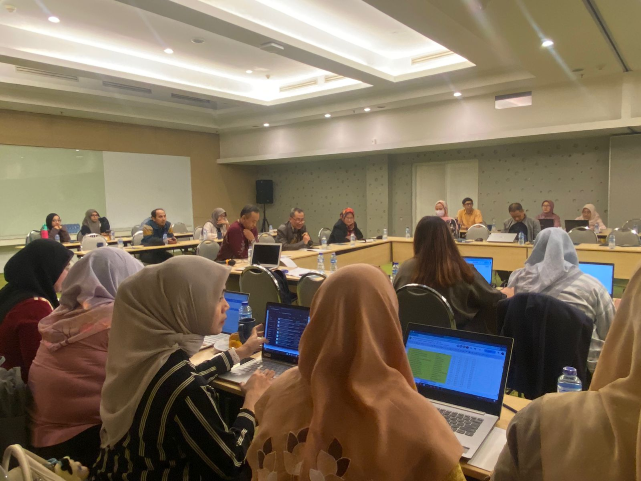 Moderasi Hasil Penjurian Penerima Fasilitasi Komunitas Literasi dan Komunitas Sastra Tahun 2025